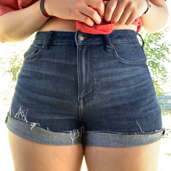 Shorts - Picture 2 of 3